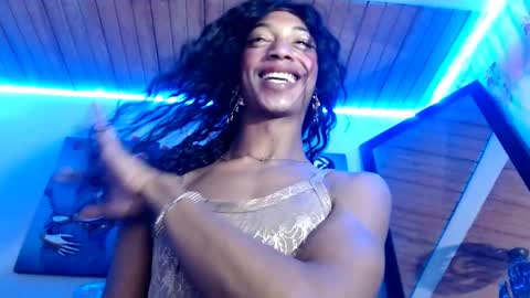 Bella Maidi online show from 12, 3, 2025