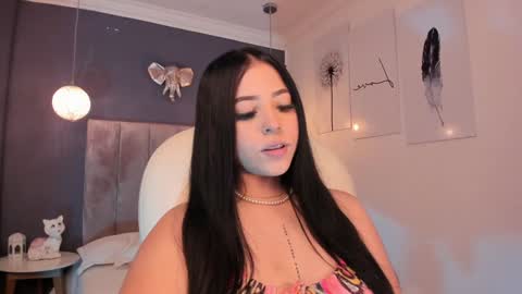 Snapshot of maiiitee_ chatting on 14, 12, 2024 Mait online show from 14, 12, 2024