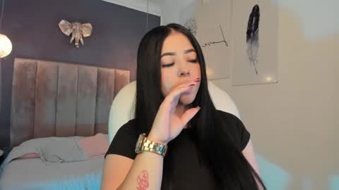 Snapshot of maiiitee_ chatting on 9, 3, 2025 Mait online show from 9, 3, 2025