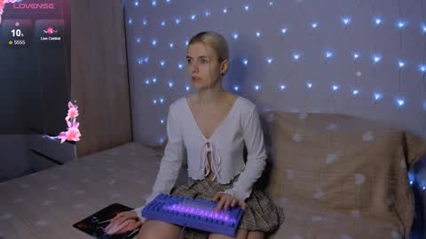 Snapshot of mailin_harrington chatting on 21, 2, 2026 Your kitty online show from 21, 2, 2026