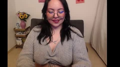 Snapshot of maily_888 chatting on 7, 11, 2025 maily online show from 7, 11, 2025