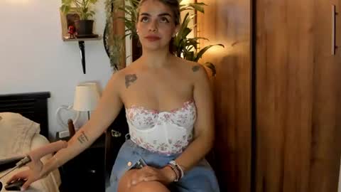 Mailyn Foxx online show from 21, 6, 2026
