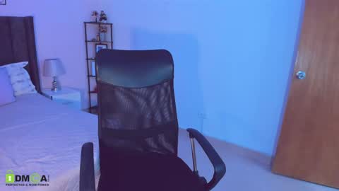 Snapshot of maite_kanes chatting on 25, 4, 2026 Maite online show from 25, 4, 2026