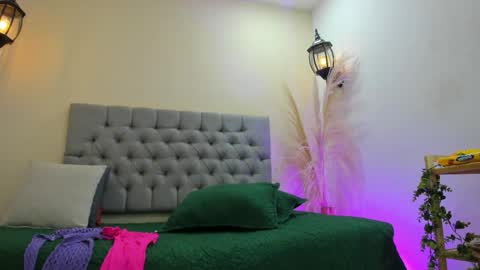 maite_smith69 online show from 29, 4, 2026