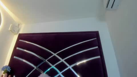 Snapshot of maiteht chatting on 13, 2, 2025 maite online show from 13, 2, 2025