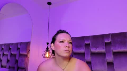 Maite online show from 11, 2, 2025