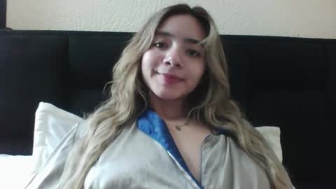 majo_gomezz online show from 18, 2, 2026