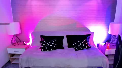 Snapshot of makarena_medina chatting on 6, 3, 2025 Makarena online show from 6, 3, 2025