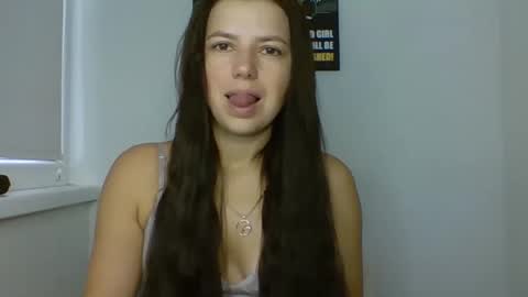 make_mesmile online show from 26, 9, 2025