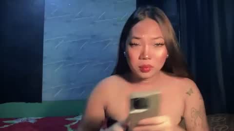 Snapshot of makemesquirt_xxx chatting on 19, 5, 2026 KEANA online show from 19, 5, 2026
