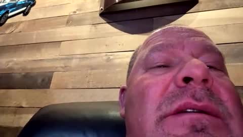 makeyousquirt1969 online show from 2, 11, 2025