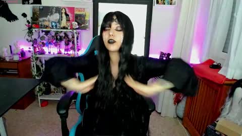 ...  ... online show from 12, 10, 2025