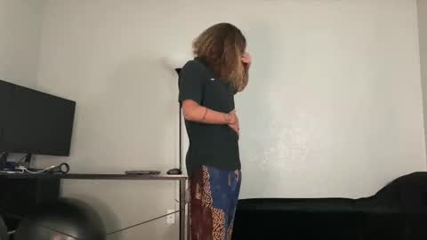 Mack  Makingmoans Twitter online show from 21, 11, 2025