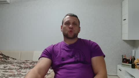 Snapshot of malchyshka chatting on 7, 12, 2024 malchyshka online show from 7, 12, 2024