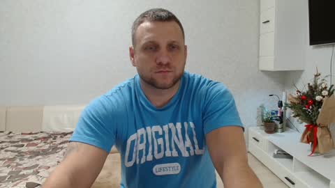 Snapshot of malchyshka chatting on 12, 1, 2025 malchyshka online show from 12, 1, 2025