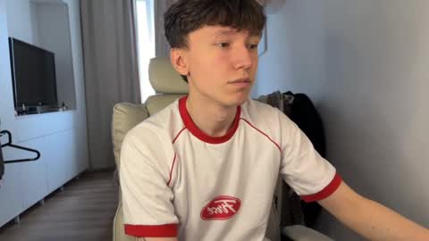 Tom and Mark 3 online show from 6, 10, 2025