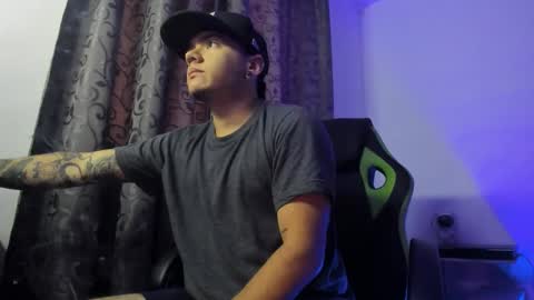 Snapshot of male_pussy chatting on 16, 9, 2025 ADAM         online show from 16, 9, 2025