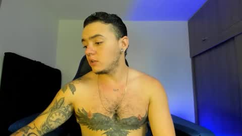 Snapshot of male_pussy chatting on 26, 9, 2025 ADAM         online show from 26, 9, 2025