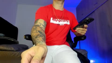 Snapshot of male_pussy chatting on 22, 10, 2025 ADAM         online show from 22, 10, 2025