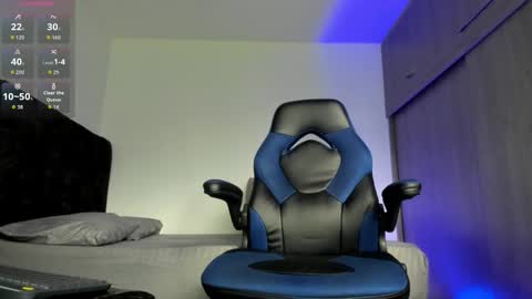 Snapshot of male_pussy chatting on 24, 10, 2025 ADAM         online show from 24, 10, 2025