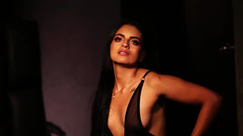 Maleja Diaz online show from 2, 4, 2026