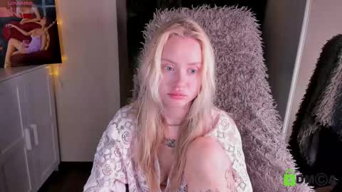 Snapshot of malenaernman chatting on 9, 9, 2025 Malena online show from 9, 9, 2025