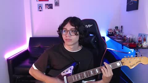 Snapshot of malik_harrison_ chatting on 13, 12, 2024 Malik online show from 13, 12, 2024