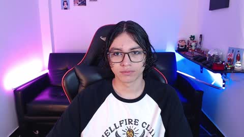 Snapshot of malik_harrison_ chatting on 16, 12, 2024 Malik online show from 16, 12, 2024