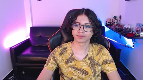 Snapshot of malik_harrison_ chatting on 17, 12, 2024 Malik online show from 17, 12, 2024