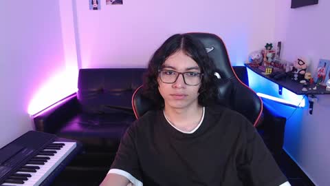 Snapshot of malik_harrison_ chatting on 4, 2, 2025 Malik online show from 4, 2, 2025