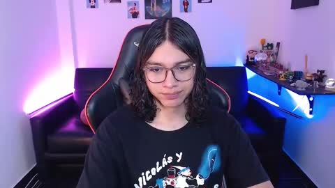 Snapshot of malik_harrison_ chatting on 15, 9, 2025 Malik online show from 15, 9, 2025