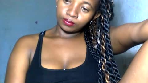 malinah01 online show from 6, 12, 2024