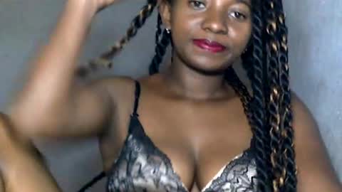 malinah01 online show from 8, 12, 2024