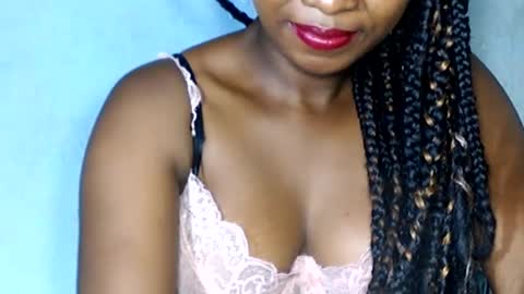 malinah01 online show from 10, 12, 2024