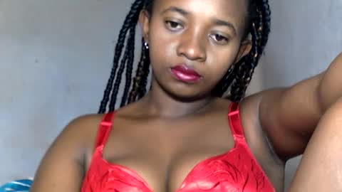 malinah01 online show from 12, 12, 2024