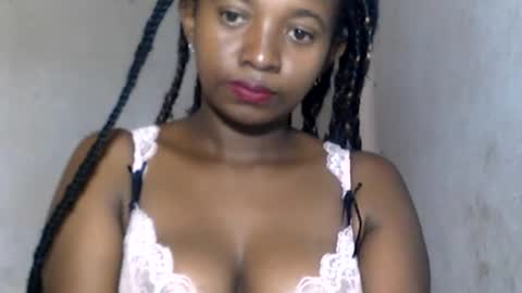 malinah01 online show from 16, 12, 2024