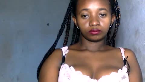 malinah01 online show from 20, 12, 2024