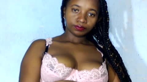 malinah01 online show from 20, 12, 2024
