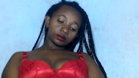 malinah01 online show from 23, 12, 2024