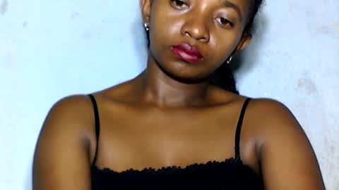 malinah01 online show from 26, 12, 2024