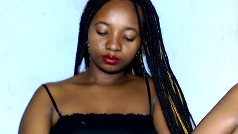 malinah01 online show from 10, 1, 2025