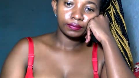 malinah01 online show from 11, 1, 2025
