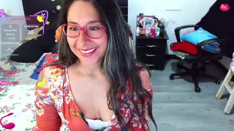 Snapshot of malishka_fox chatting on 23, 9, 2025 Malishka  online show from 23, 9, 2025