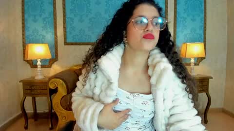 maloryjones online show from 28, 5, 2026
