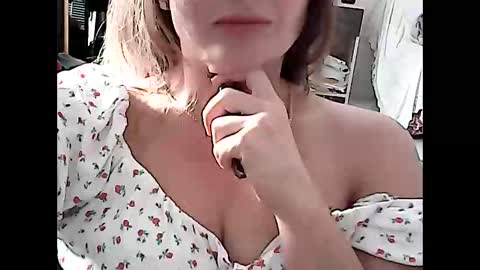 malva0000 online show from 27, 10, 2025