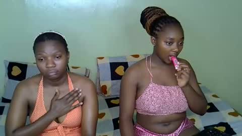 Snapshot of mama_pussie chatting on 15, 2, 2026 mama_pussie online show from 15, 2, 2026