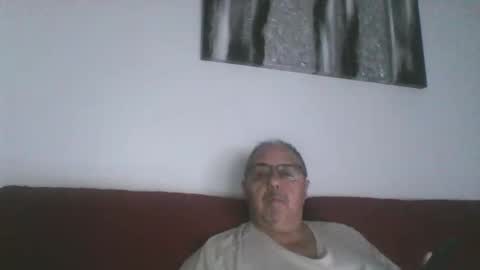 Snapshot of mambow99 chatting on 22, 11, 2025 OLDMANFREE online show from 22, 11, 2025
