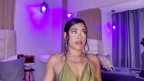 Snapshot of mami_natacha19x chatting on 15, 6, 2026 nati online show from 15, 6, 2026