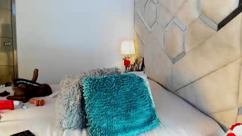 Snapshot of mami_soto chatting on 18, 6, 2026 mami_soto online show from 18, 6, 2026