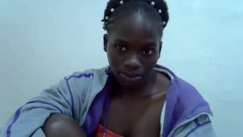 Snapshot of mamichula42 chatting on 15, 12, 2025 mamichula42 online show from 15, 12, 2025